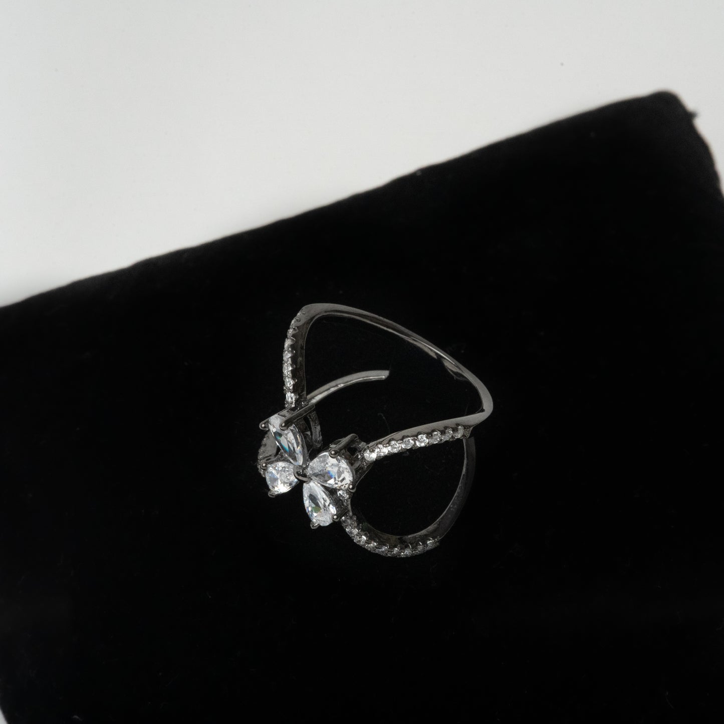 “Duality” ring