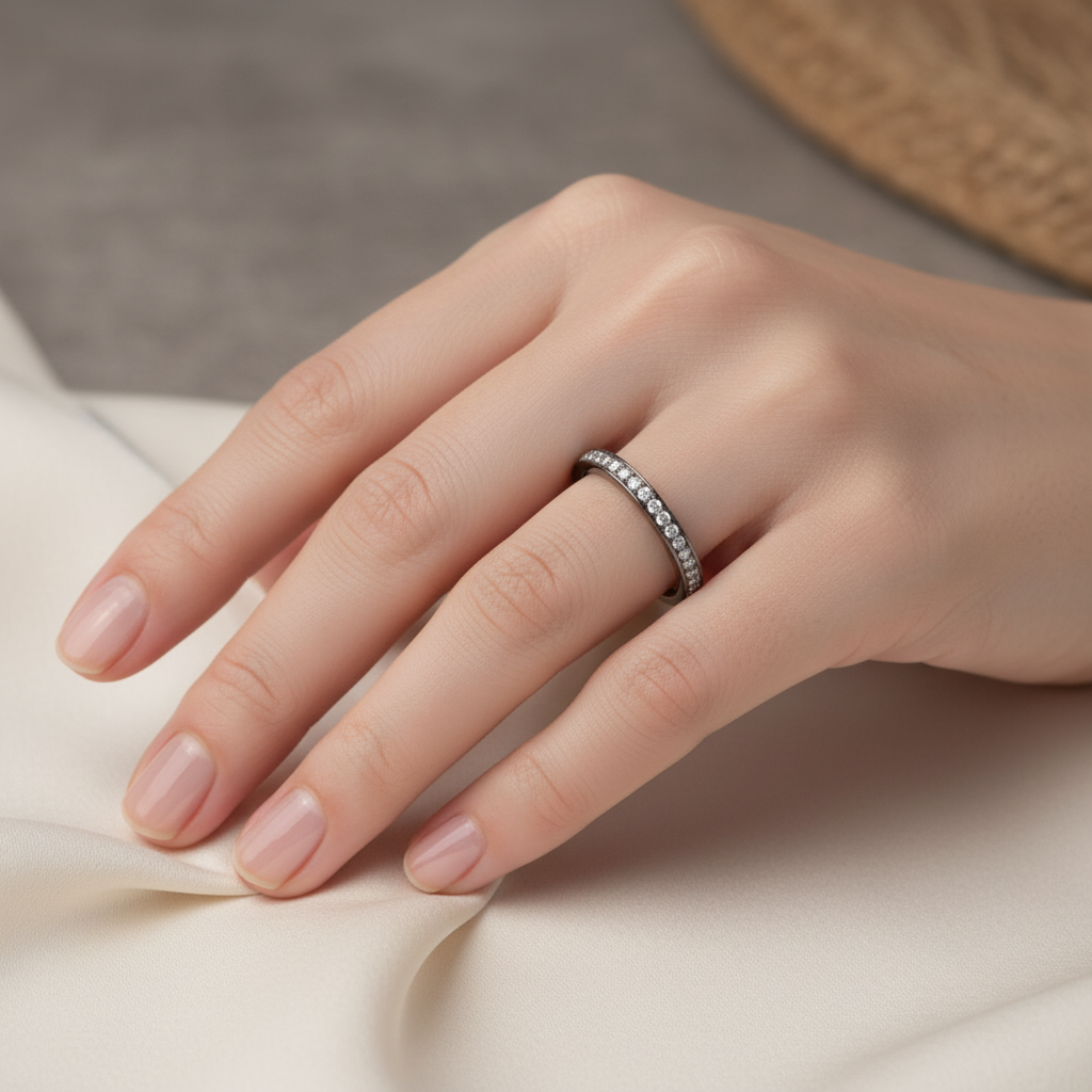 “Loop” ring